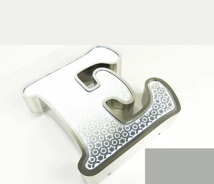 Krominen laserkaiverrettu rim face