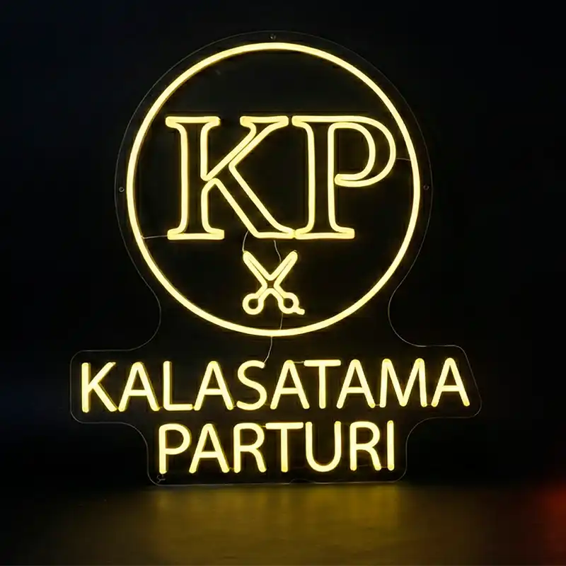 Ikkunateippaus ja mainosteippaus Kalasatama Parturi -liikkeelle Helsingissä